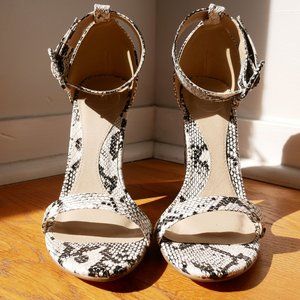 Grey Snake Heels w/Buckle